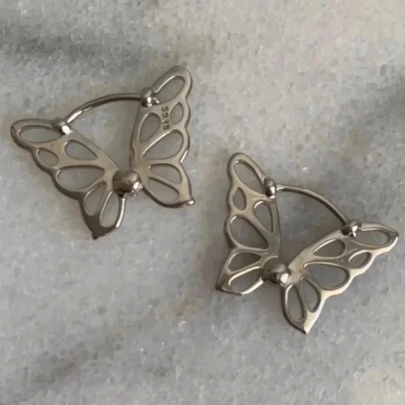 New Drop! Sterling Silver Butterfly Wing Hoop Earrings Brand New - Picture 1 of 5